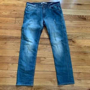 Guess regular straight leg jeans size 32